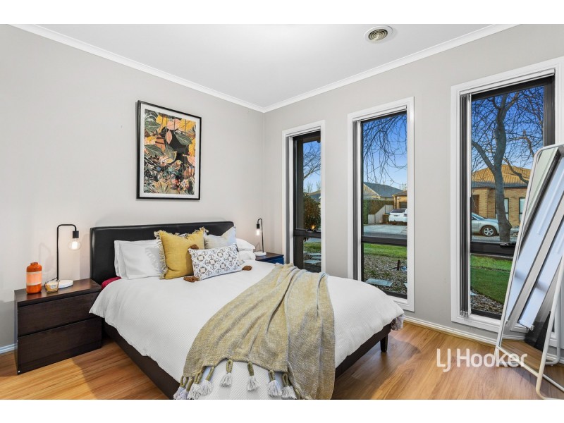 12 Halifax Court, Point Cook VIC 3030