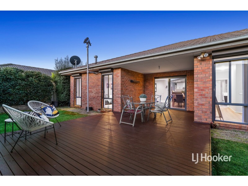 12 Halifax Court, Point Cook VIC 3030