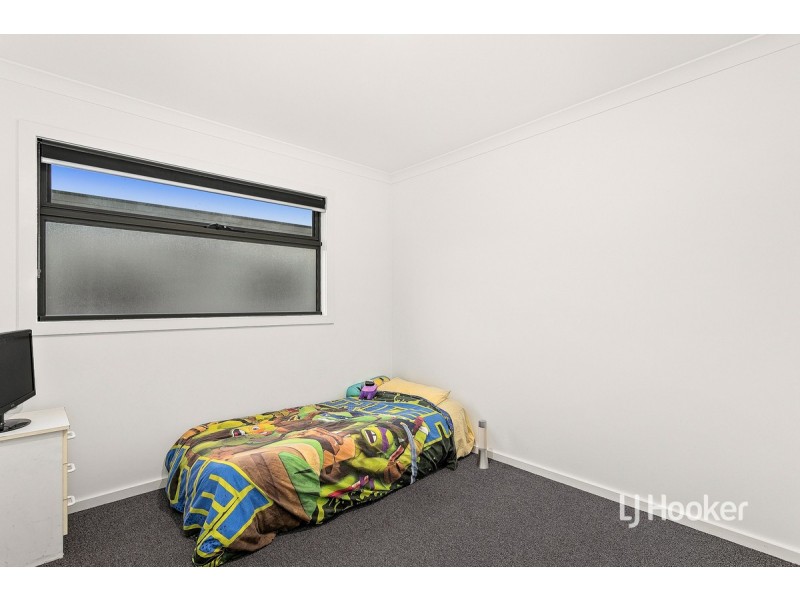 4 Tanino Road, Cranbourne West VIC 3977
