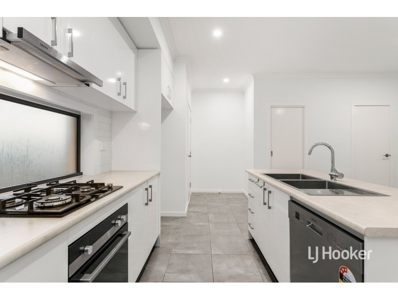 6/89 Henry Street, Pakenham VIC 3810