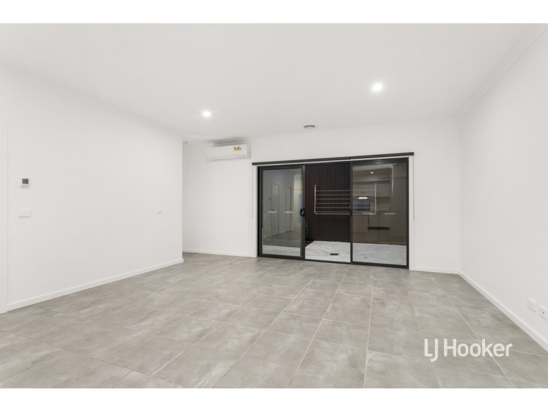 6/89 Henry Street, Pakenham VIC 3810