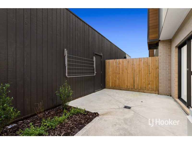 6/89 Henry Street, Pakenham VIC 3810