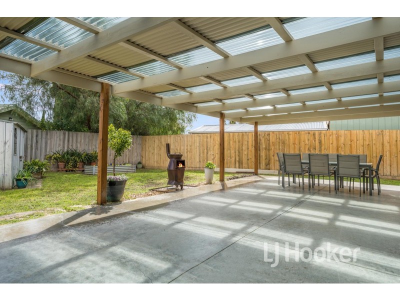 25 Tamarind Crescent, Werribee VIC 3030