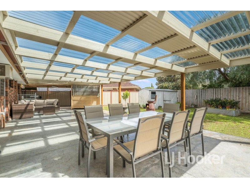 25 Tamarind Crescent, Werribee VIC 3030