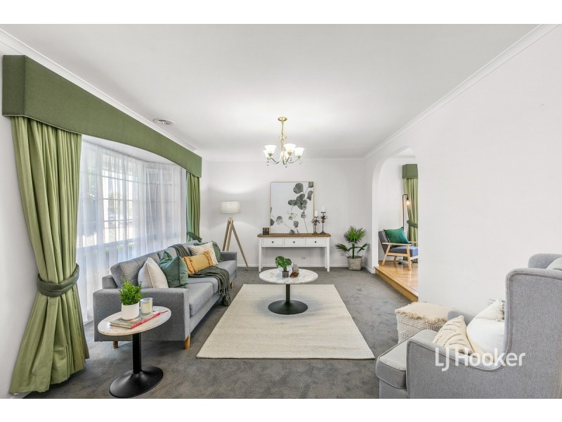 8 Brown Avenue, Altona Meadows VIC 3028