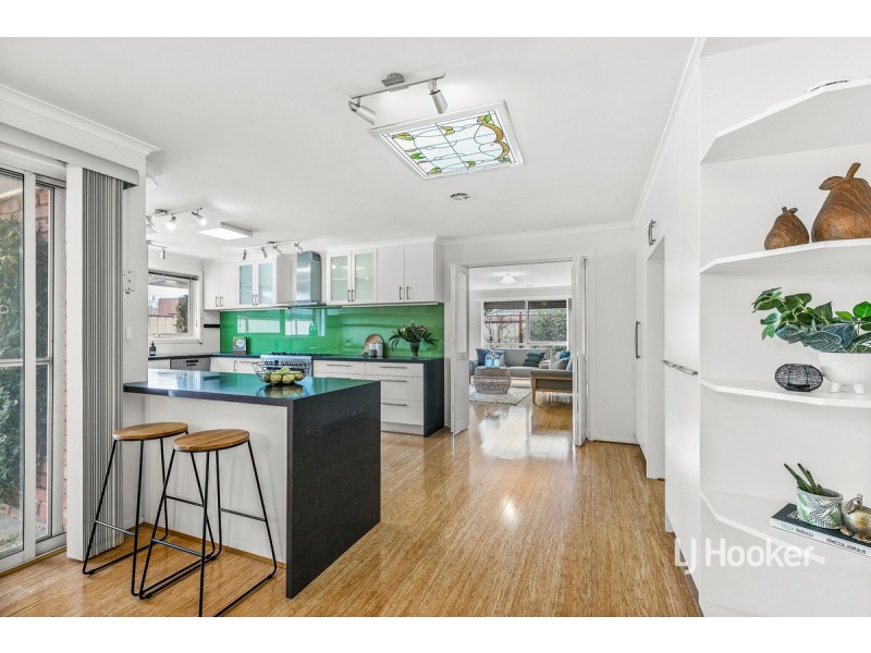 8 Brown Avenue, Altona Meadows VIC 3028