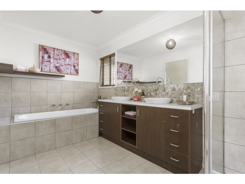 31 Monte Carlo Drive, Point Cook VIC 3030