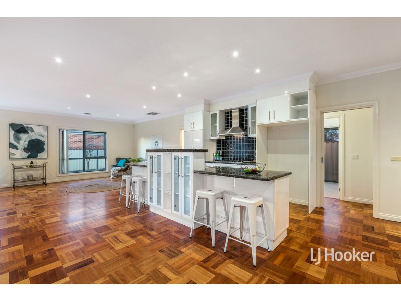 31 Santander Crescent, Point Cook VIC 3030