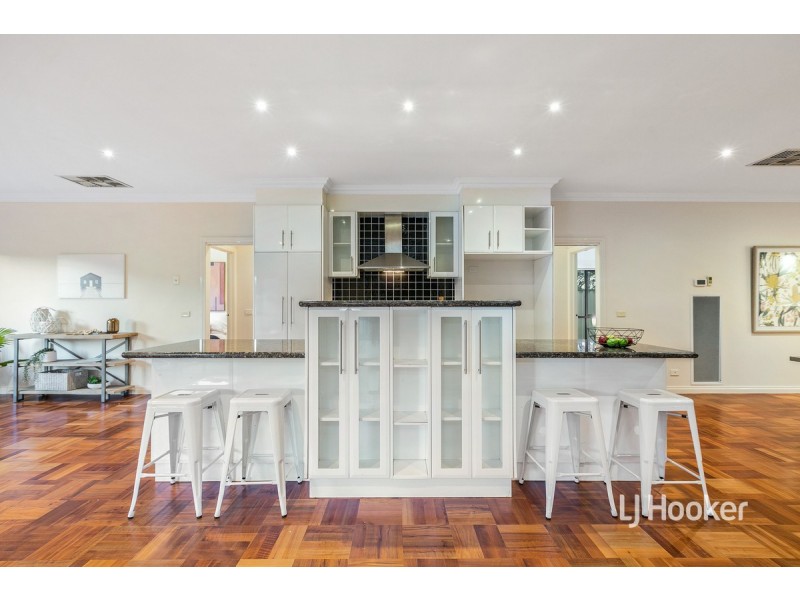 31 Santander Crescent, Point Cook VIC 3030