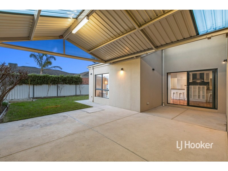 31 Santander Crescent, Point Cook VIC 3030