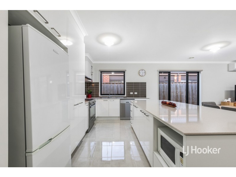 15 Parliament Street, Point Cook VIC 3030