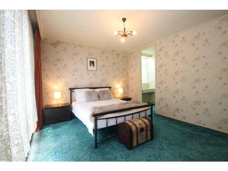 2/18 Seymour Road, Elsternwick VIC 3185