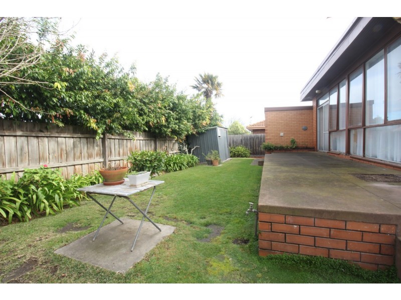 2/18 Seymour Road, Elsternwick VIC 3185