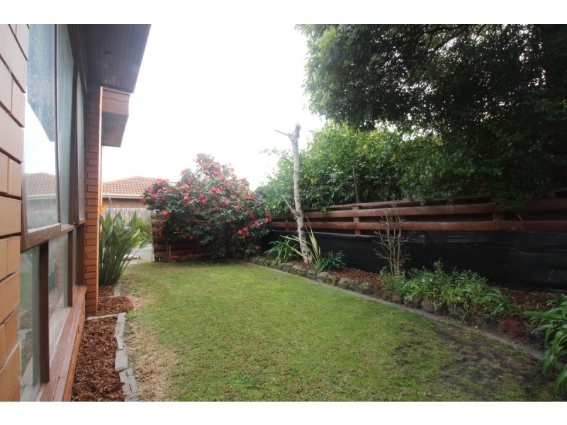 2/18 Seymour Road, Elsternwick VIC 3185