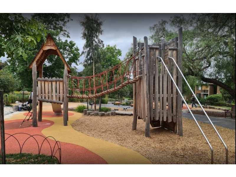 2/18 Seymour Road, Elsternwick VIC 3185