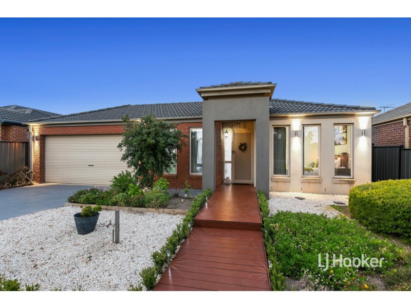 14 Caldicott Crescent, Point Cook VIC 3030