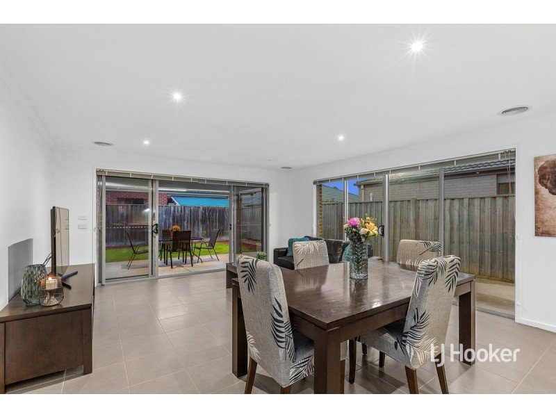 23 Aruba Avenue, Point Cook VIC 3030