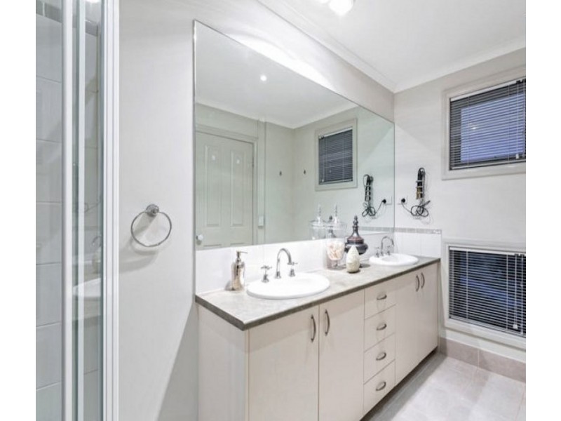 59 Lincoln Heath Boulevard, Point Cook VIC 3030