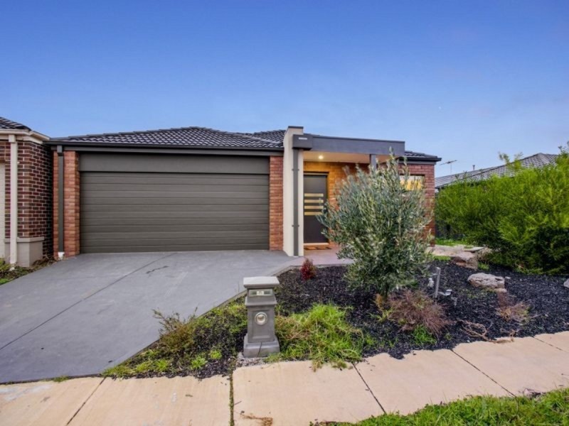 21 Luxford Drive, Point Cook VIC 3030