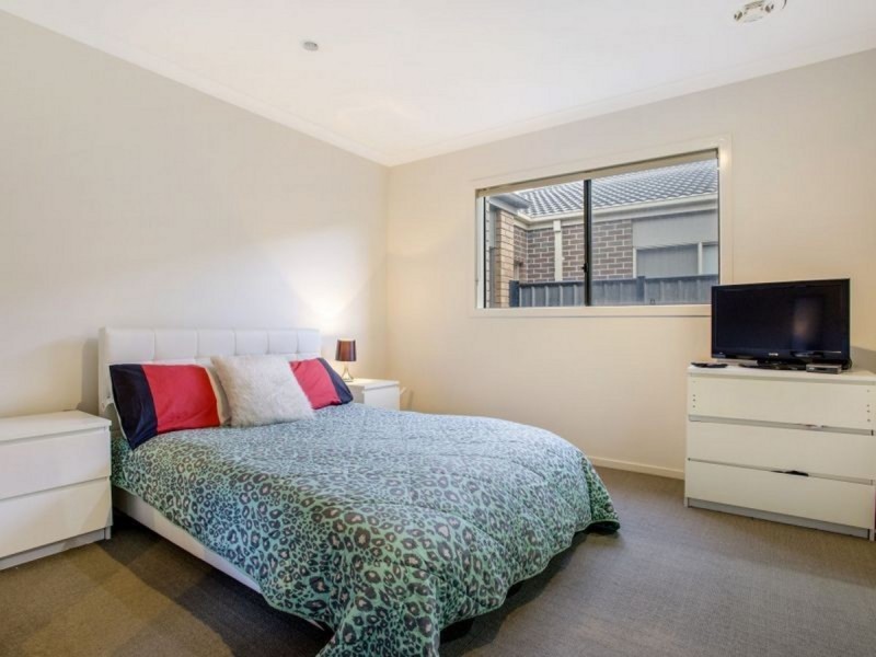 21 Luxford Drive, Point Cook VIC 3030