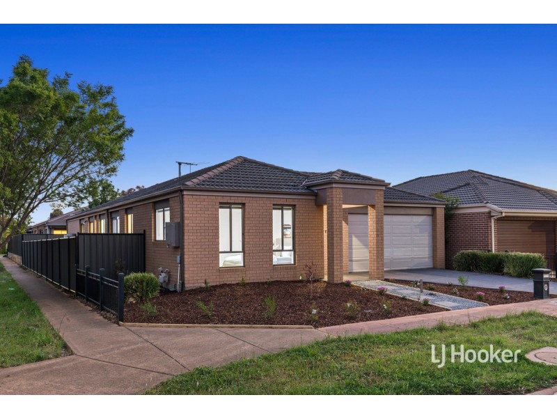 29 Fairbridge Road, Point Cook VIC 3030