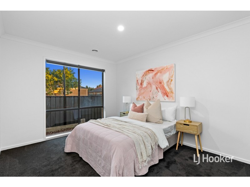 29 Fairbridge Road, Point Cook VIC 3030