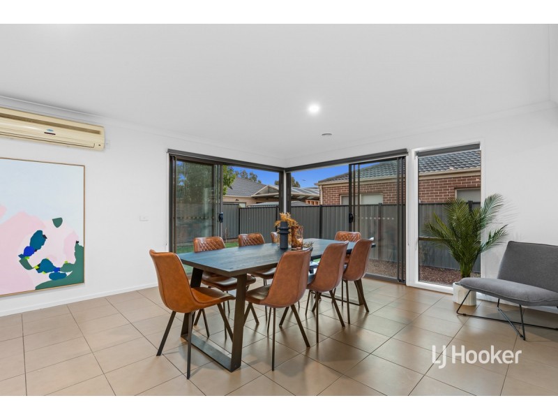 29 Fairbridge Road, Point Cook VIC 3030