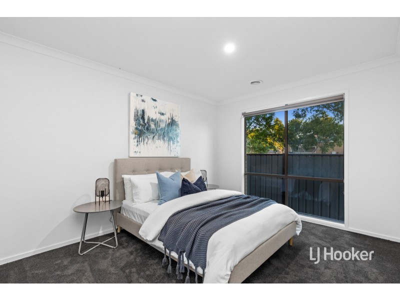 29 Fairbridge Road, Point Cook VIC 3030