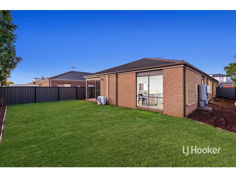 29 Fairbridge Road, Point Cook VIC 3030