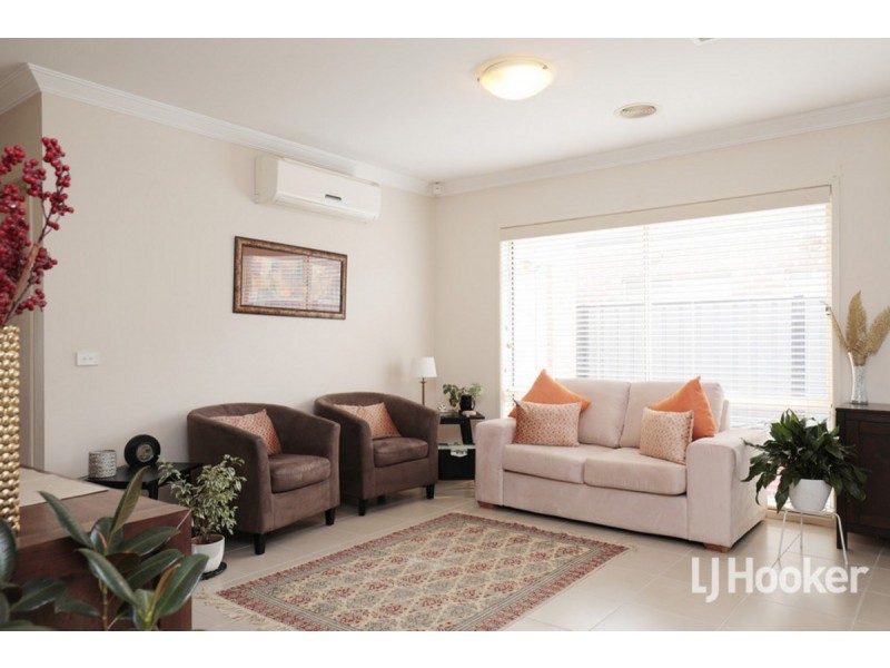 33 Florey Avenue, Point Cook VIC 3030