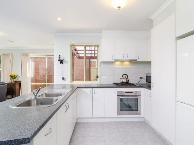 27 Arlington Way, Point Cook VIC 3030