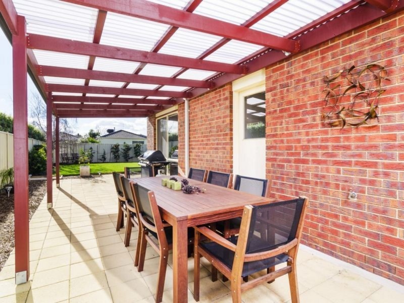 27 Arlington Way, Point Cook VIC 3030