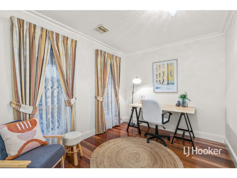 6 Seaeagle Avenue, Point Cook VIC 3030