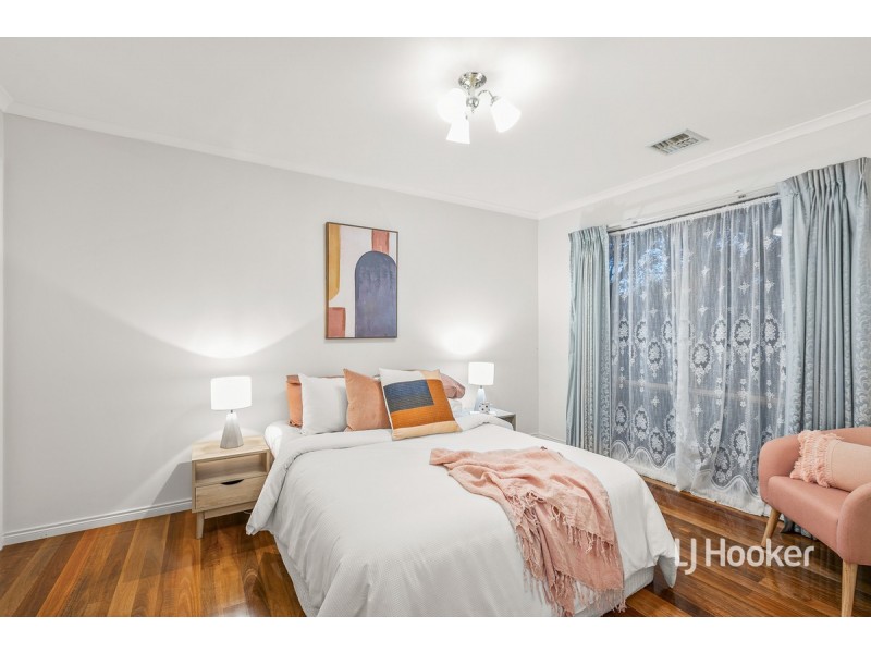 6 Seaeagle Avenue, Point Cook VIC 3030