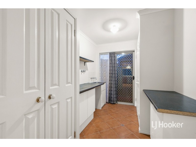 6 Seaeagle Avenue, Point Cook VIC 3030