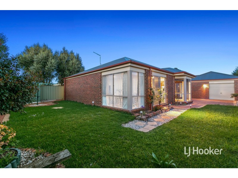 6 Seaeagle Avenue, Point Cook VIC 3030