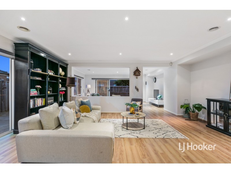 112 Malibu Boulevard, Point Cook VIC 3030