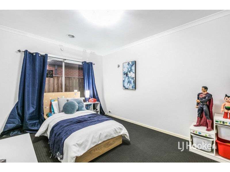 112 Malibu Boulevard, Point Cook VIC 3030