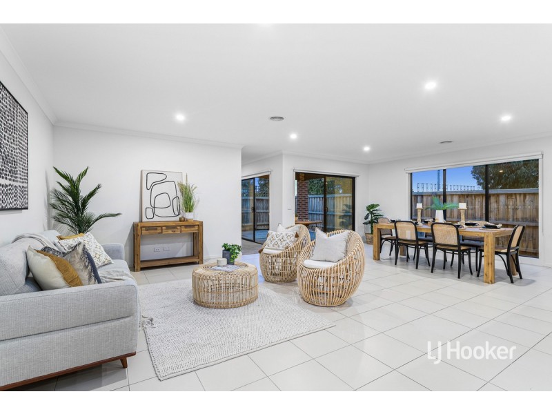 2 Orpheus Street, Point Cook VIC 3030