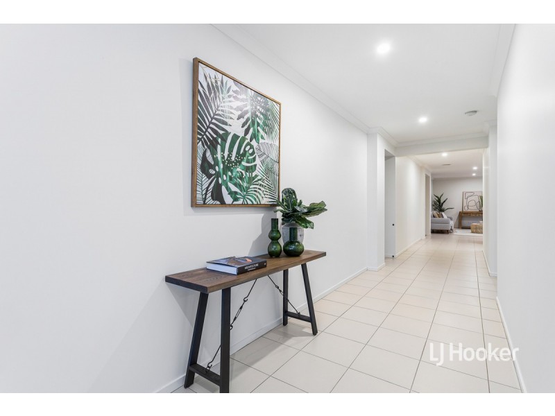 2 Orpheus Street, Point Cook VIC 3030