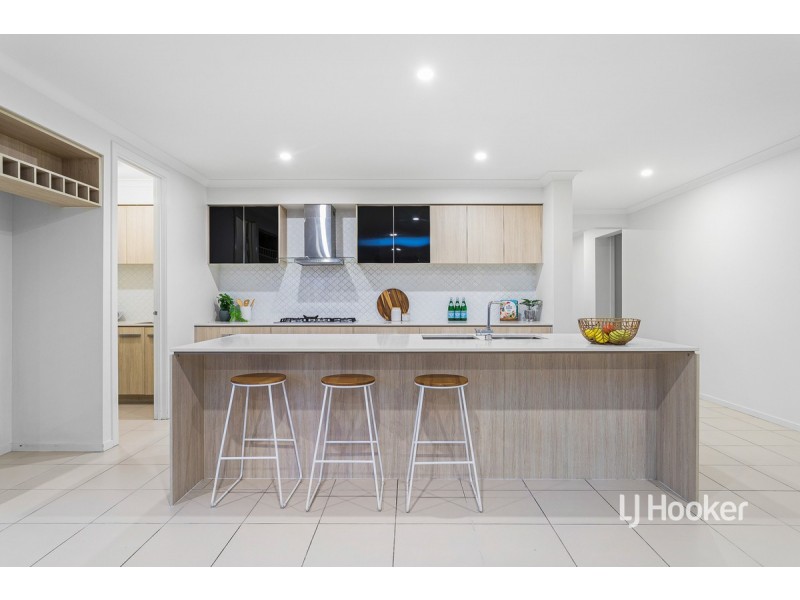 2 Orpheus Street, Point Cook VIC 3030