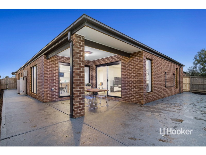 2 Orpheus Street, Point Cook VIC 3030