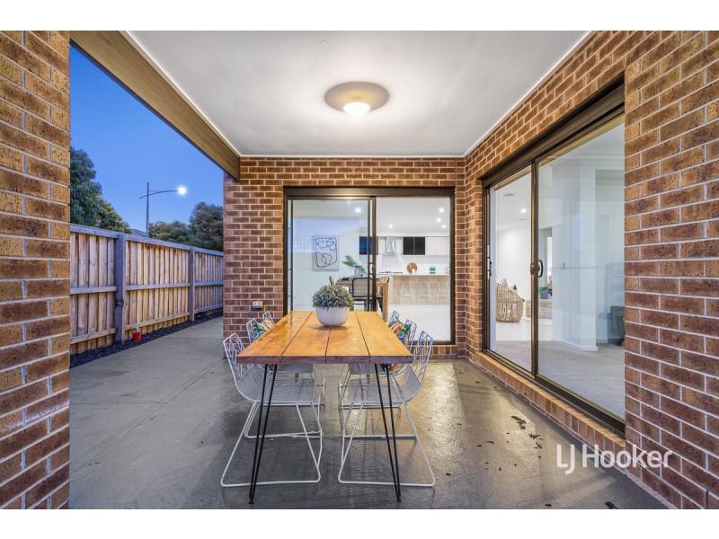 2 Orpheus Street, Point Cook VIC 3030