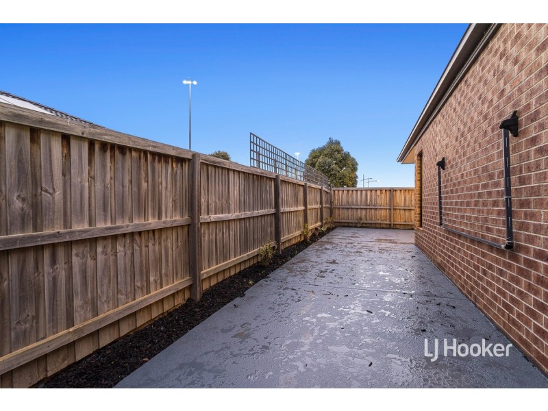 2 Orpheus Street, Point Cook VIC 3030