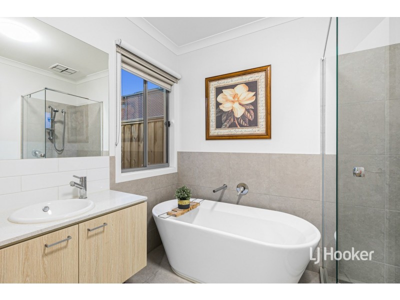 40 Devoe Road, Point Cook VIC 3030