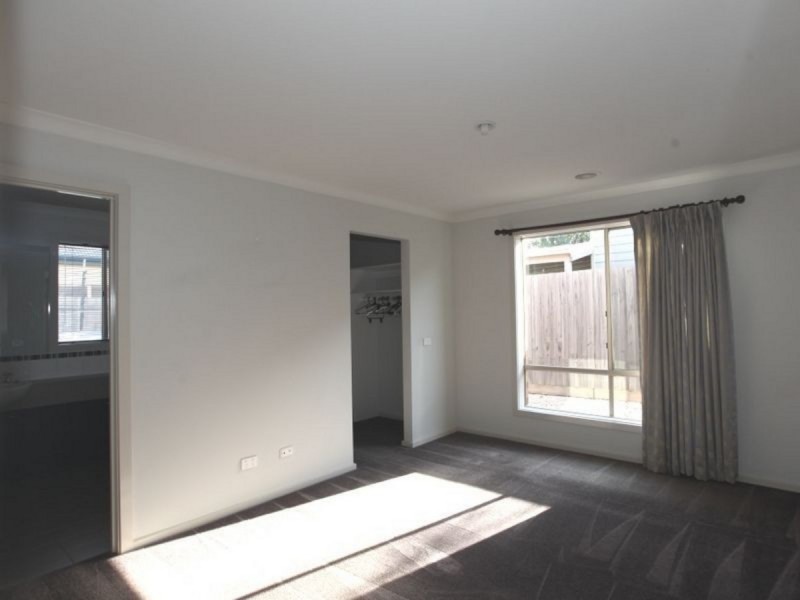 26 Neptune Drive, Point Cook VIC 3030