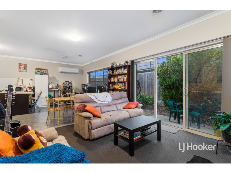 12/42 Mitchells Lane, Sunbury VIC 3429