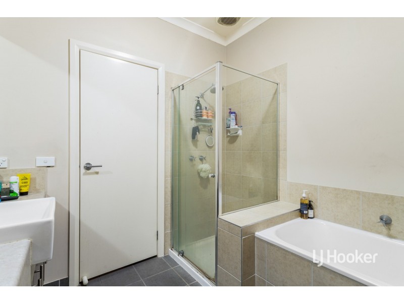 12/42 Mitchells Lane, Sunbury VIC 3429