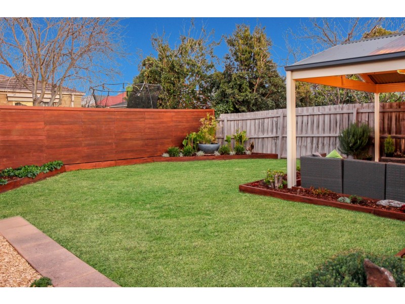 6 Sumner Crescent, Point Cook VIC 3030