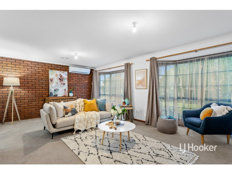 15 Creswell Court, Altona Meadows VIC 3028